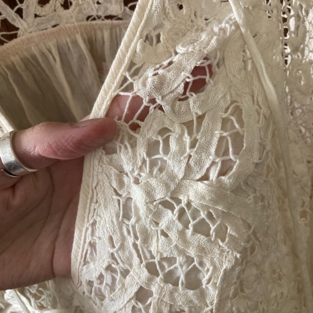 Free People Sorelle Lace V-Neck White Ivory Lace Crop Top Blouse - Picture 4 of 16